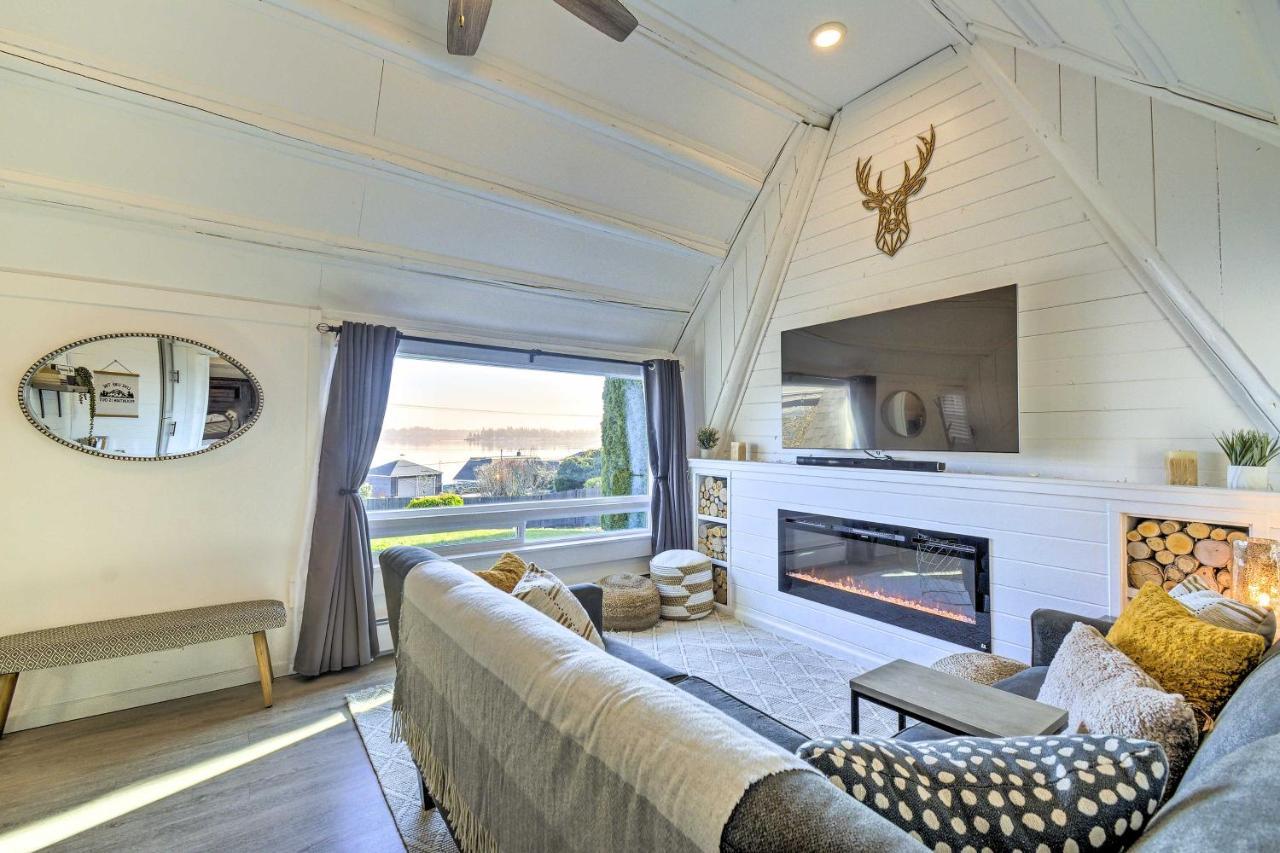 Puget Sound Cabin With Hot Tub And Water Views! Бремертон Экстерьер фото