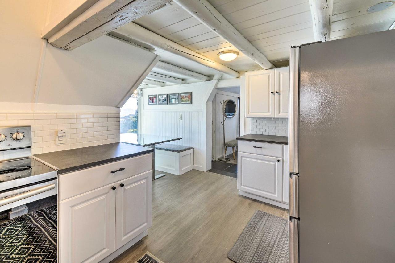 Puget Sound Cabin With Hot Tub And Water Views! Бремертон Экстерьер фото