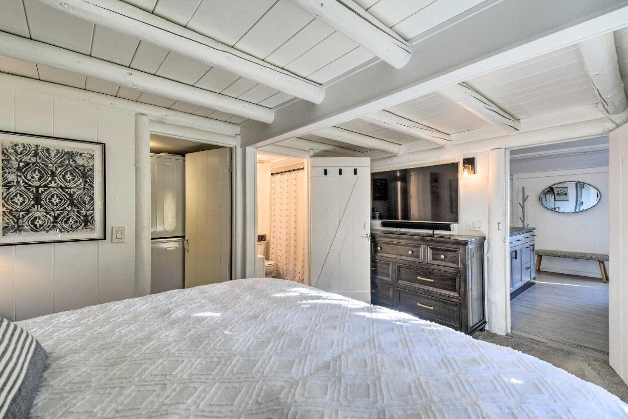 Puget Sound Cabin With Hot Tub And Water Views! Бремертон Экстерьер фото