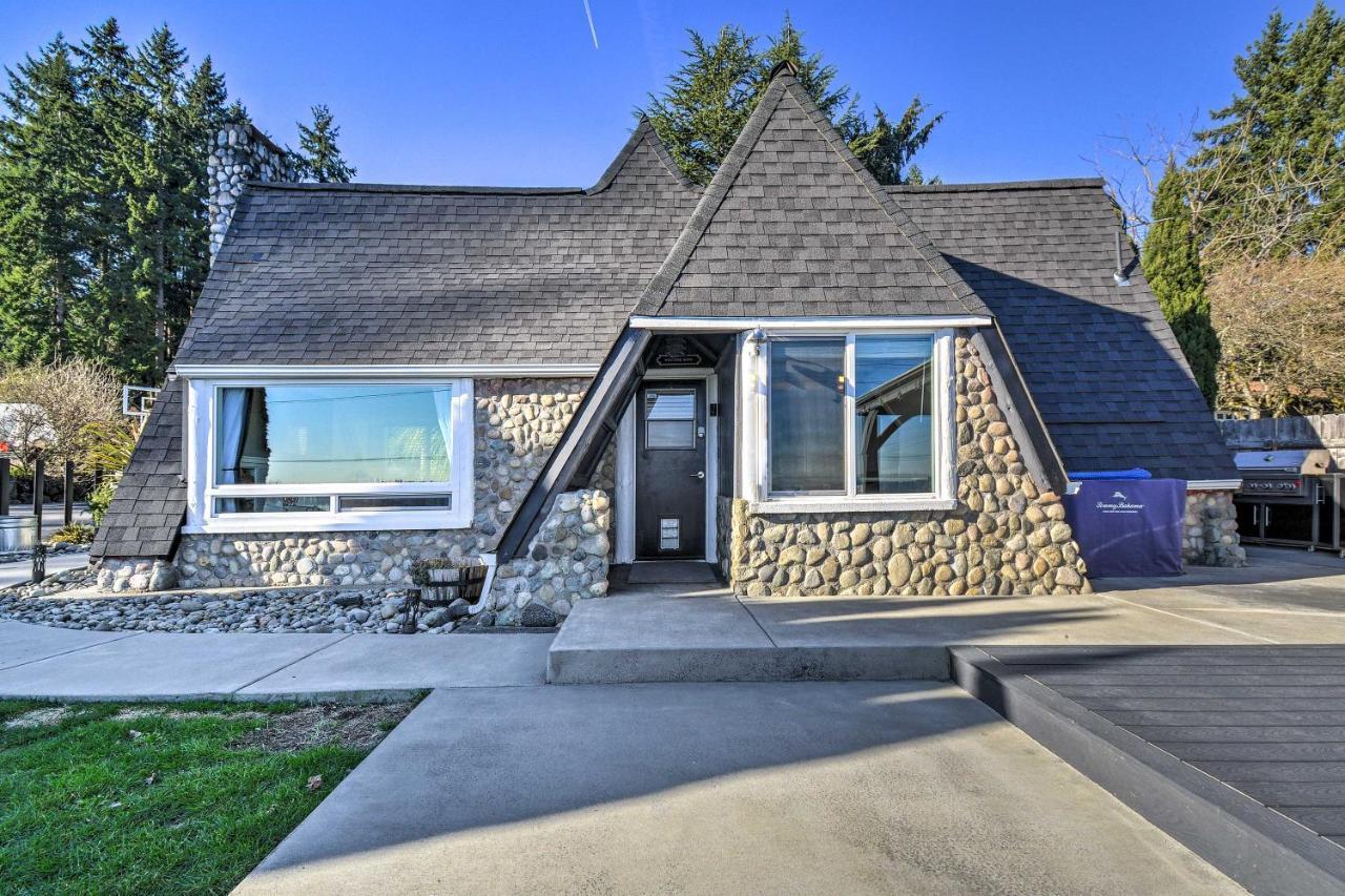 Puget Sound Cabin With Hot Tub And Water Views! Бремертон Экстерьер фото